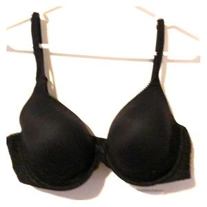 Victoria Secret Body Bra size 36D